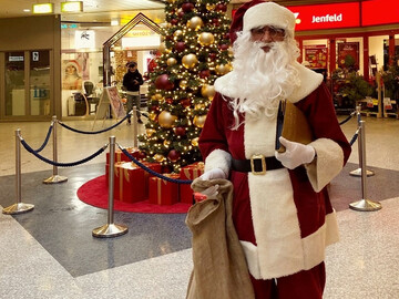 GCP-Nikolaus beschenkt Kinder in Hamburg